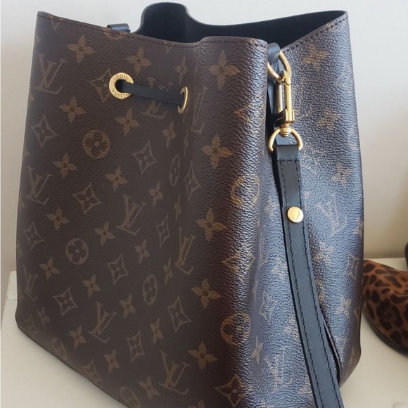 Louis Vuitton Neo Noe MM - Picture 4 of 8